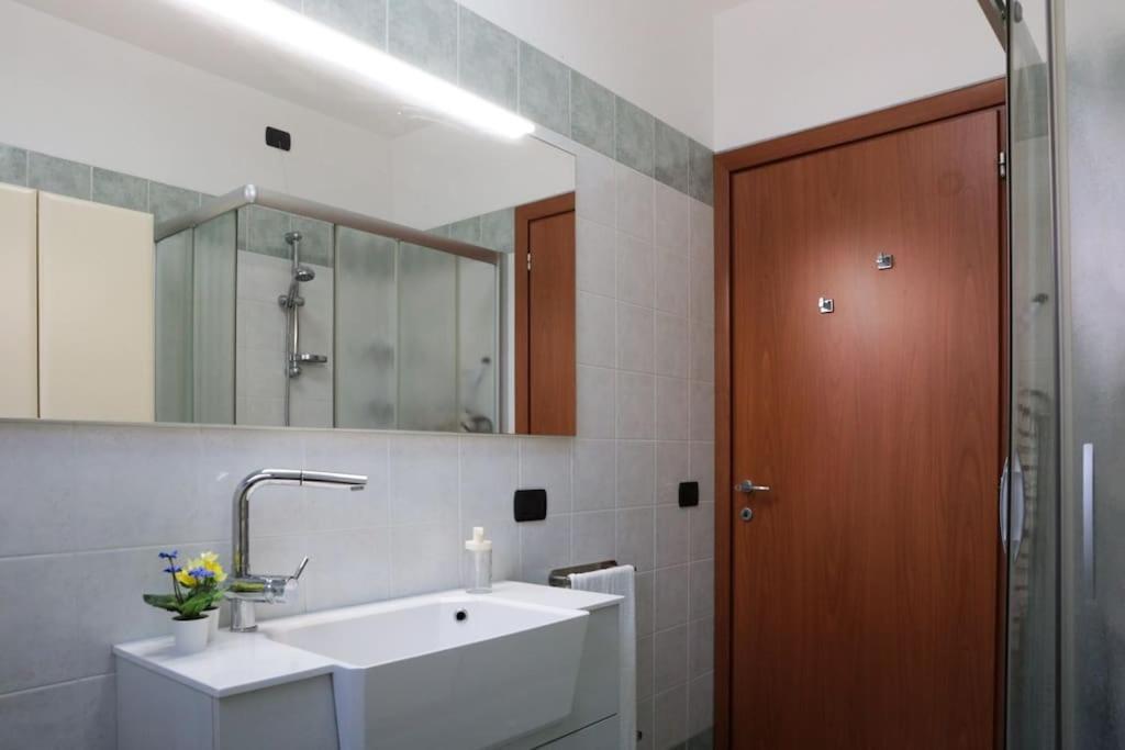 15 Min Padova Appartamento Moderno Travato Legnaro Exteriör bild